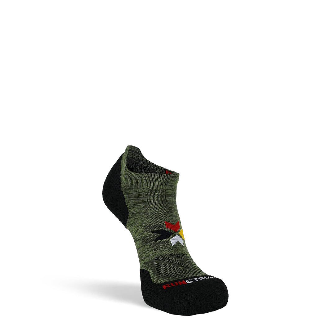 Inyanka Medium Weight Ankle Running Sock Green Medium - Fox River