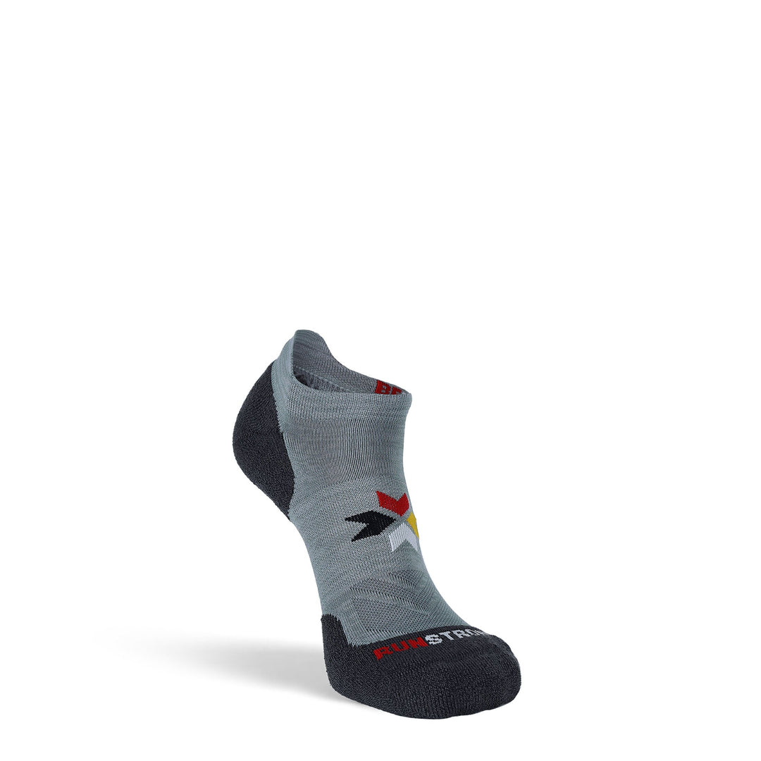 Inyanka Medium Weight Ankle Running Sock Grey Small - Fox River