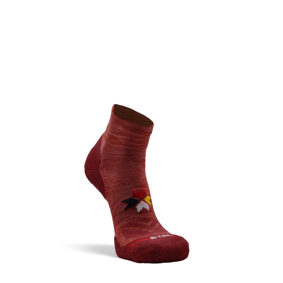 Inyanka Medium Weight Quarter Crew Running Sock Red Medium - Fox River