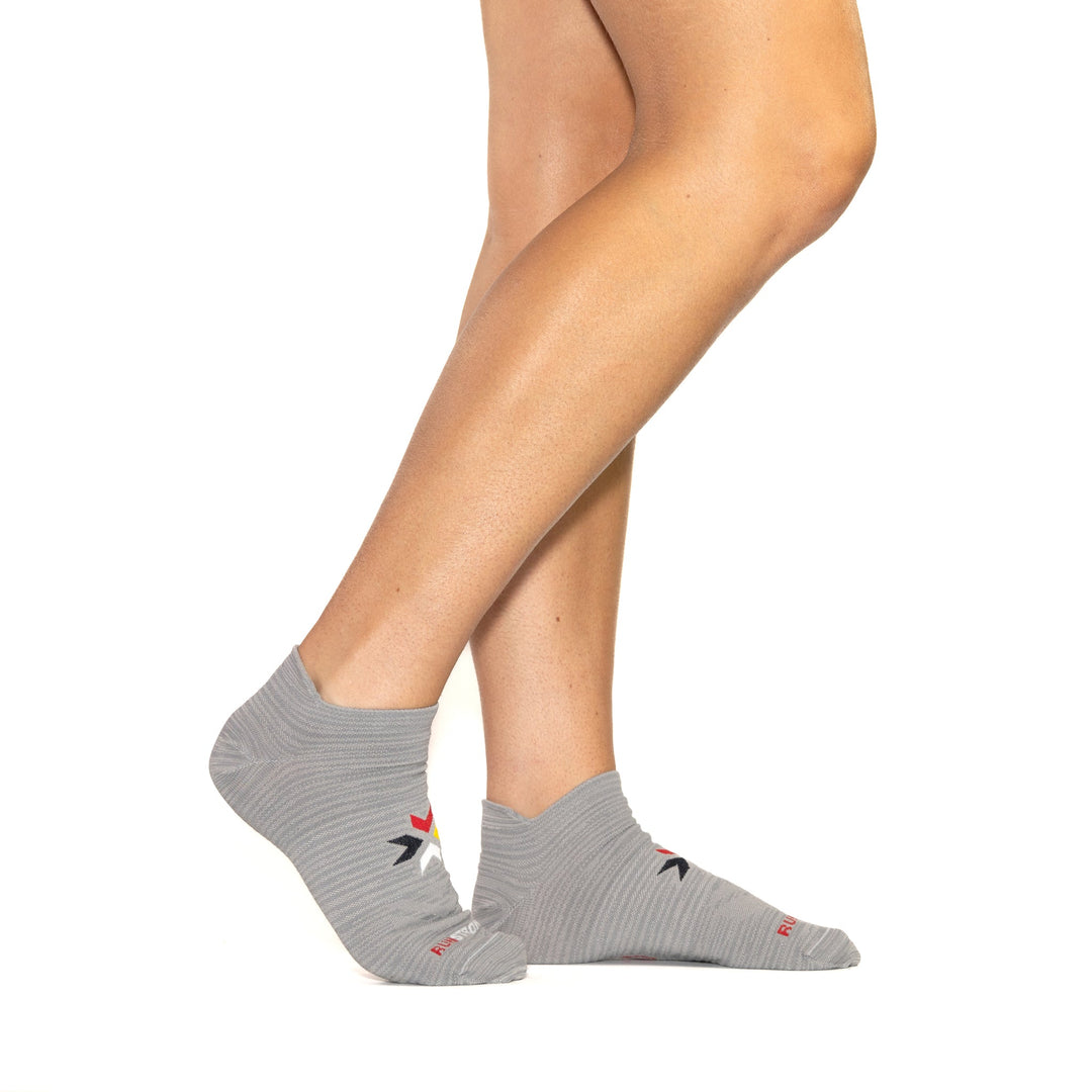 Canyon Ultra-Lightweight Ankle Running Sock Grey Small - Fox River